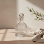 The Aurora™ Diamond-Cut Rotating Decante